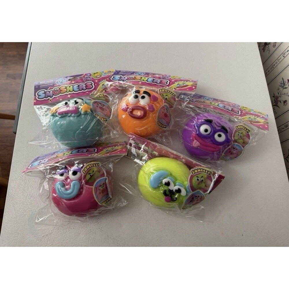 NEW AUTHENTIC RARE Viral ORB Smushers Squishy Toy LOT OF 5